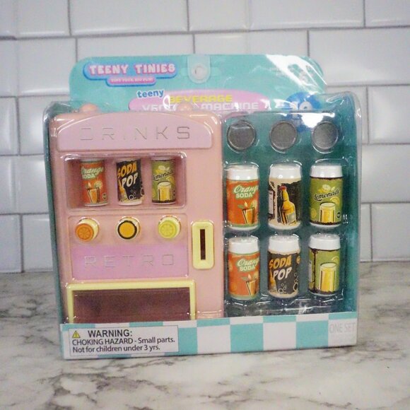 Drinks Vending Machine Mini Play Set - Picture 3 of 10